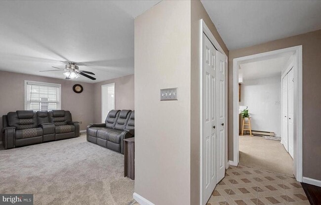 Photo - 163 Denny Ln