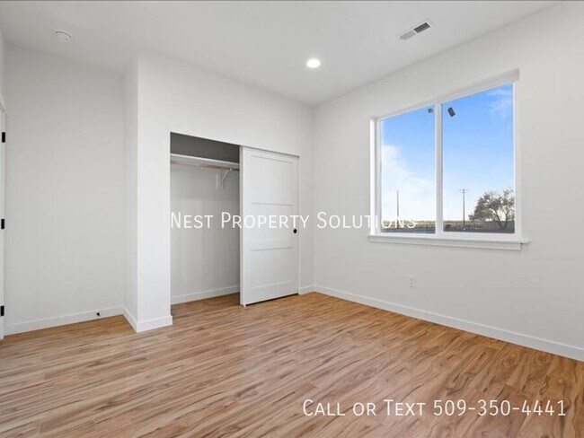 Photo - 13436 Rd 4 NE Unit A