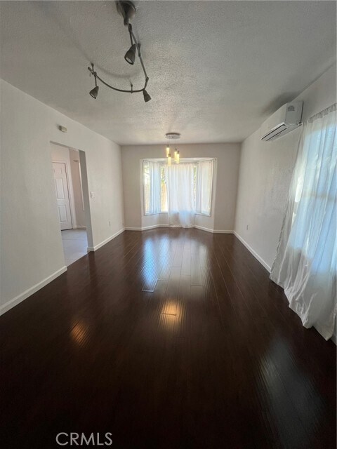 Photo - 319 E Washington Blvd