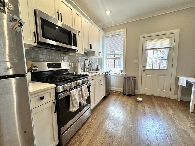 Photo - 191 Porter St Unit 4
