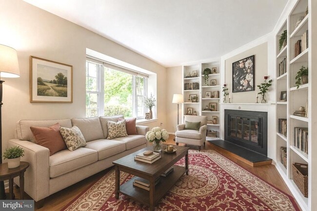 Photo - 11 Chateau Cir
