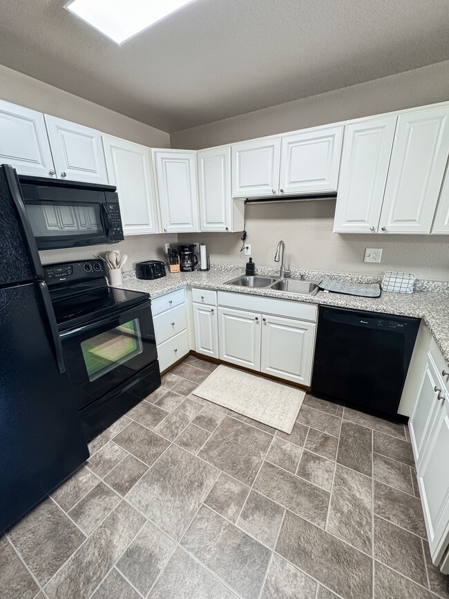 Photo - Theater Apartments Beulah Unit 10