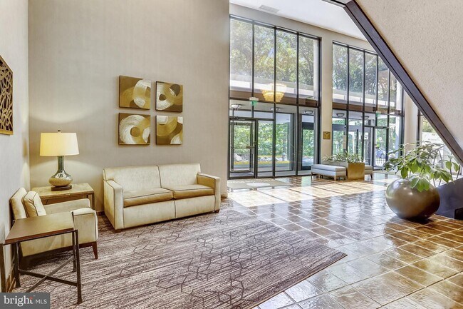 Beautiful Lobby - 9039 Sligo Creek Pky Unidad 909