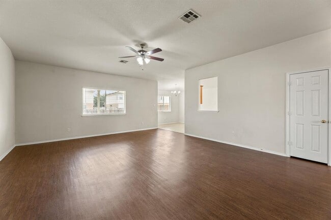 Photo - 4807 Golden Gate Dr