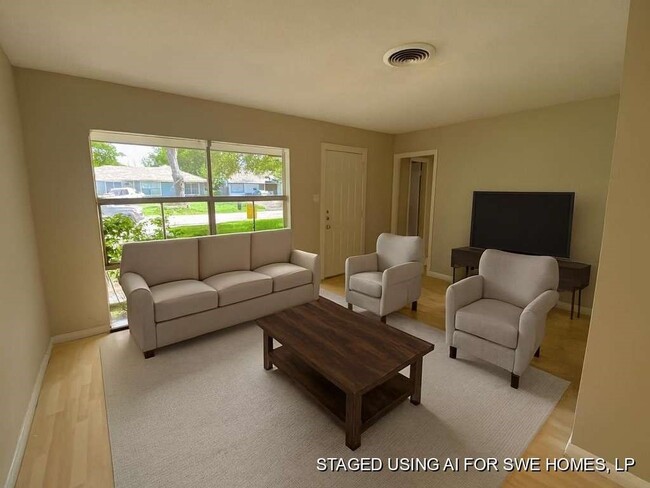 Photo - 5810 Belmark St