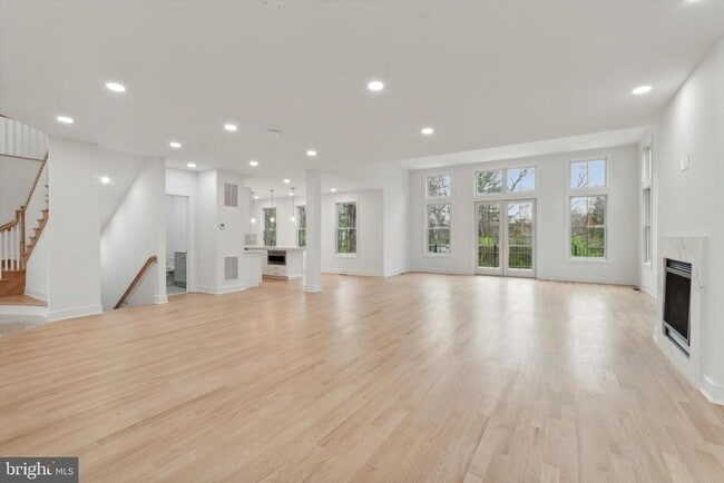 Photo - 35 Sycamore Pl