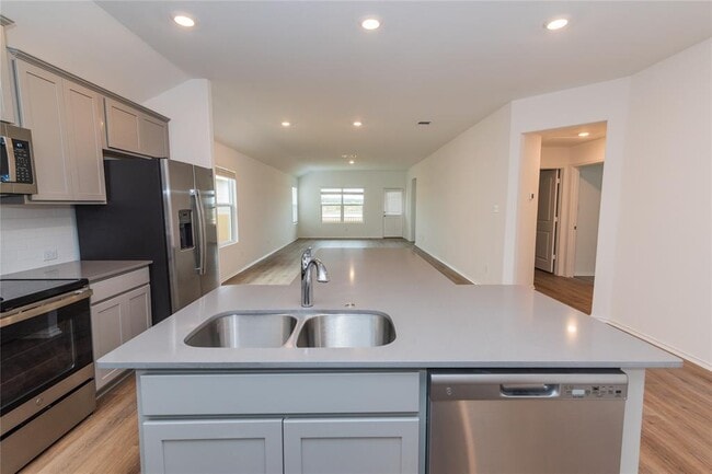 Photo - 116 The Ugly Wy