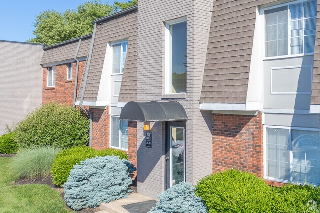 Photo - Seasons on Chelsea