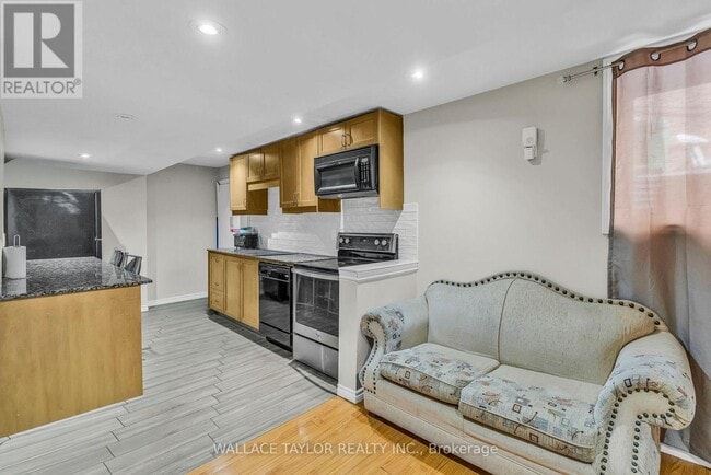 Photo - 6 Notman Way