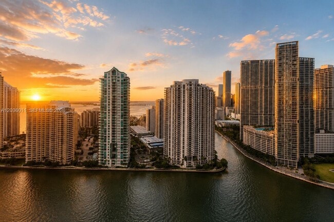 Photo - 325 S Biscayne Blvd Unidad 4015