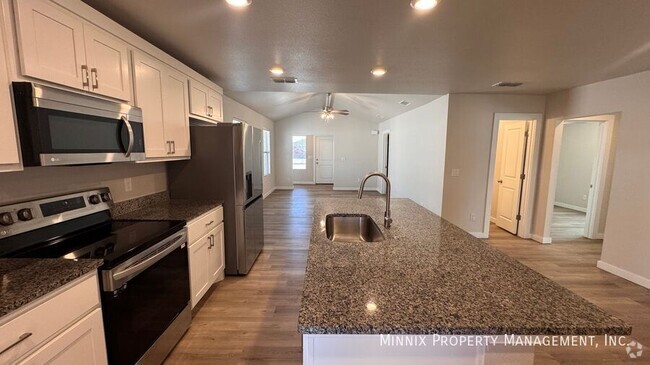 Building Photo - 7710 Elm Ave Rental