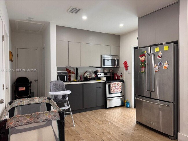 Photo - 2775 SW 6th St Unit 2775