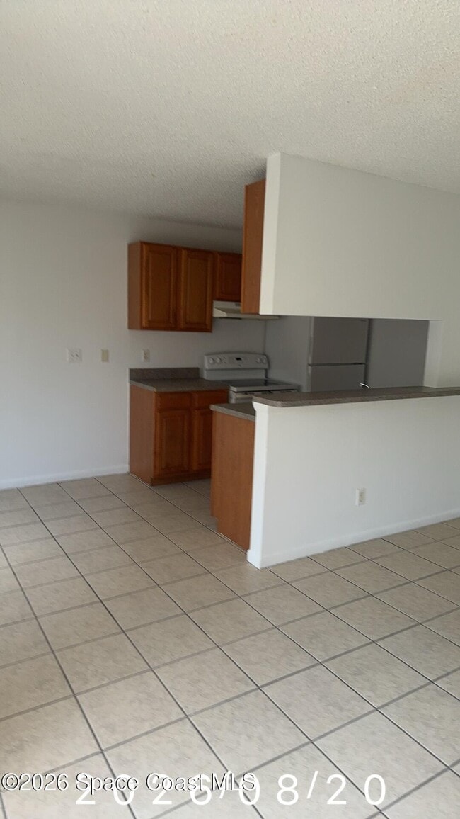 421 Mercury Ave SE Unit 6