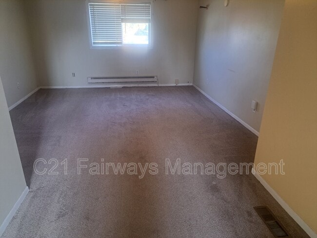 Photo - 115 N Water St