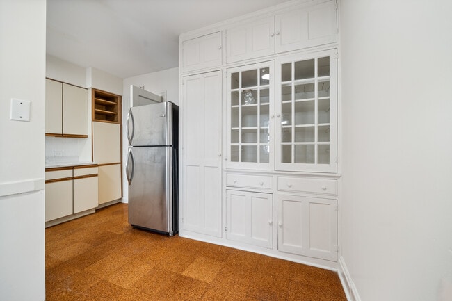 Photo - 721 Foster St Unit 1W