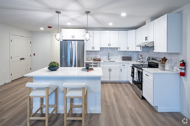 2BR, 2BA -1160SF - Kitchen