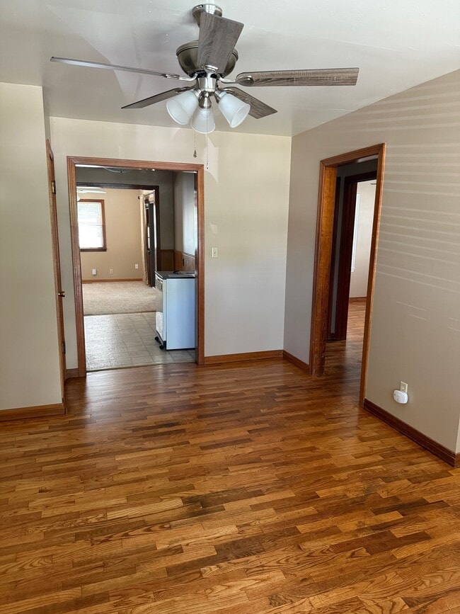Photo - 720 Grandview Ave