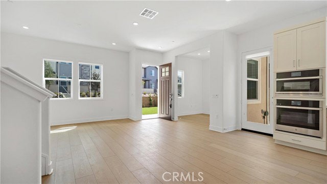 Photo - 110 Scoville