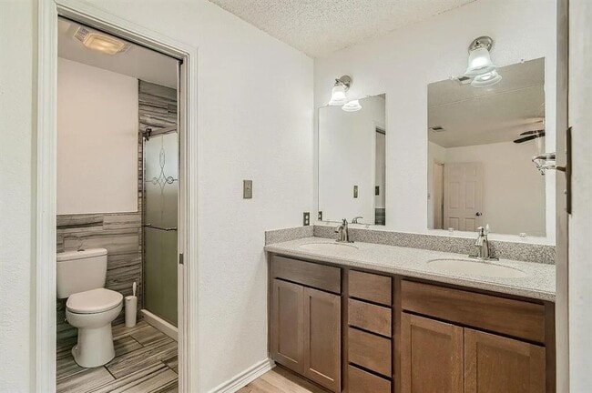 Photo - 1306 Wayne Dr