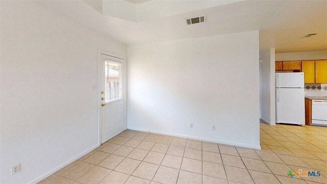 Photo - 208 Elbert Ln Unidad A