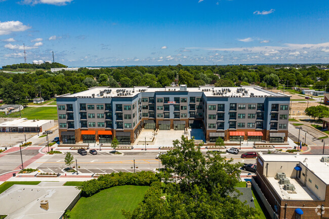 Building Photo - BRIO at The Rose Apartments