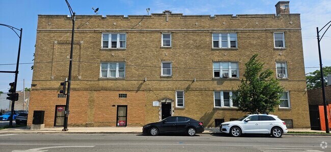 Building Photo - 3752 W Division St Unit 1E Rental