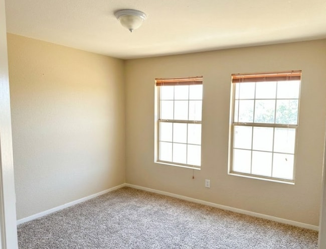 Photo - AVAILABLE SOON! APPLY ON OUR WEBSITE!