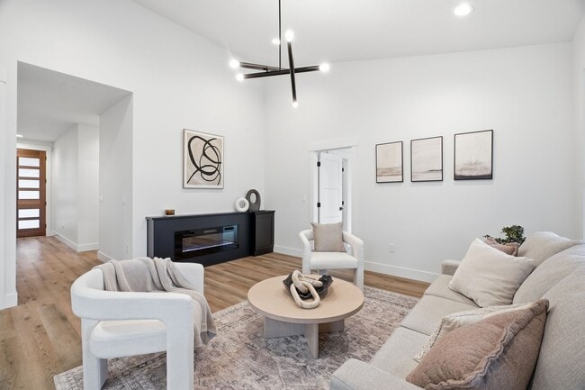 Photo - 2418 E Casper Dr