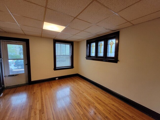Photo - 6230-6232 Columbia Ave. Unit 6230 1st Flr