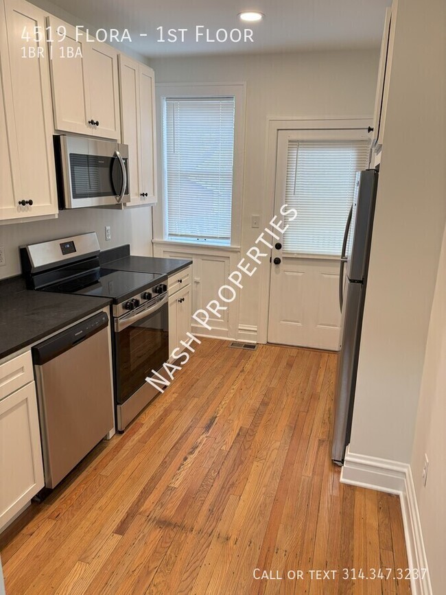 1300 / 1 Bed / 1 Bath Apt- NEWLY RENOVATED... - 1300 / 1 Bed / 1 Bath Apt- NEWLY RENOVATED...