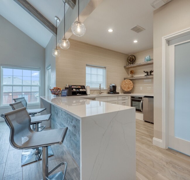 Photo - Braunfels Place