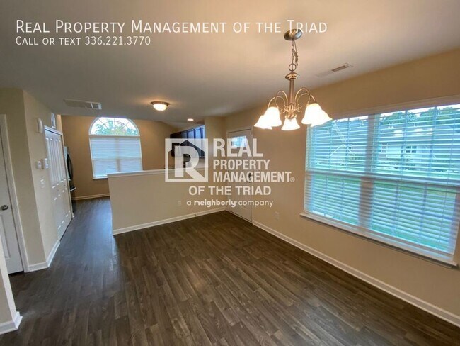 Photo - 506 Song Sparrow Ln