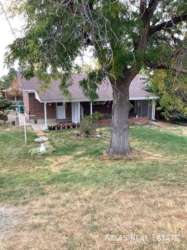 Photo - 640 E Easter Ave