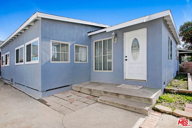 Building Photo - 609 Pico St Rental