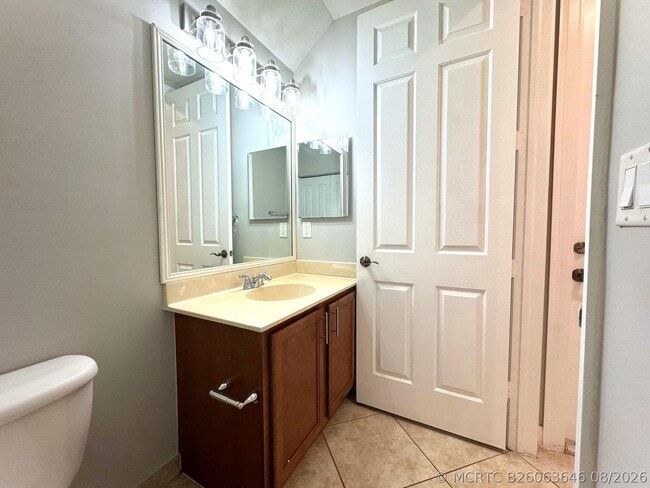499 Corte Madera Ln
