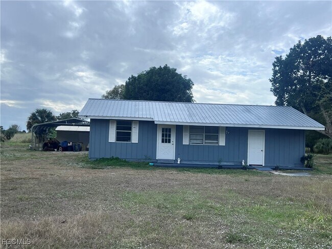 Photo - 3921 Fort Denaud Rd