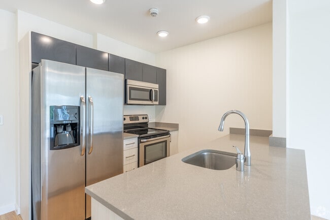 2BR, 2BA - 1,300SF - Kitchen