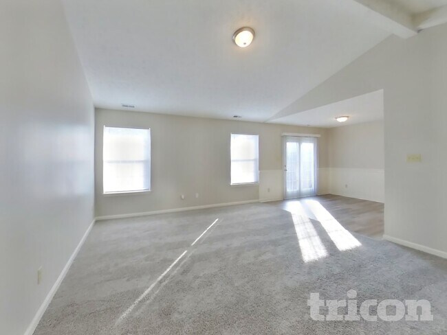 927 Delegate Dr