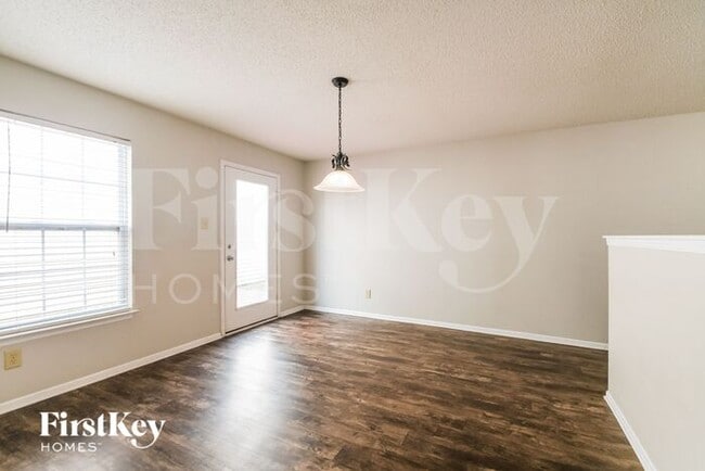 Photo - 12663 Republic Dr