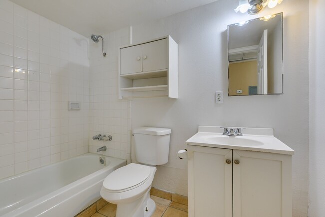 Photo - Cozy 2BR/2BA in Spring Valley Near the Strip