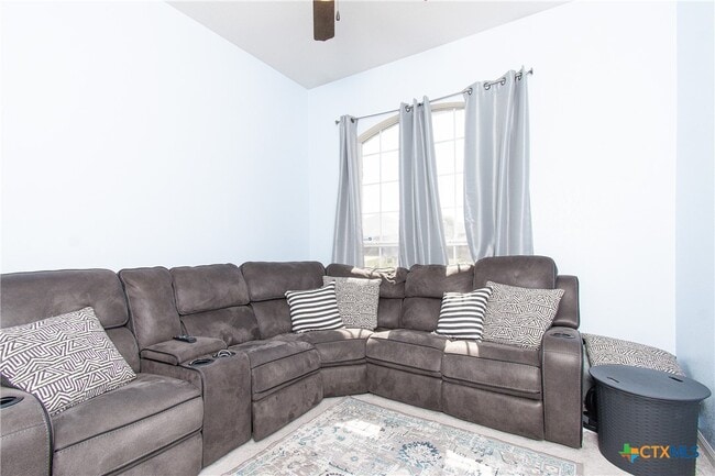 Photo - 211 Sims Ridge Dr