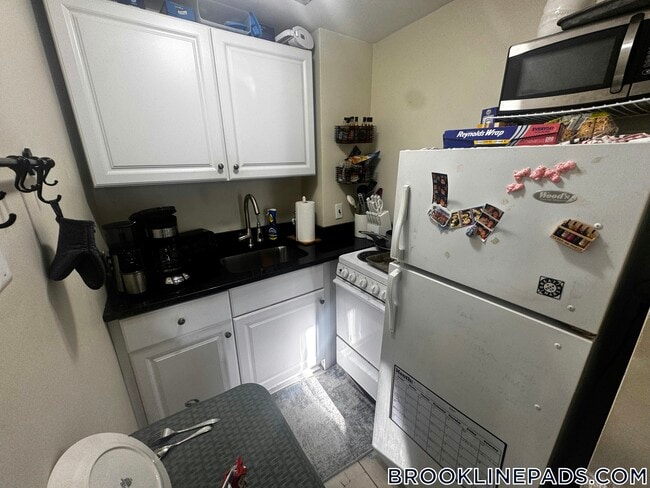 Photo - 198 St Paul St Apartment Unit 9