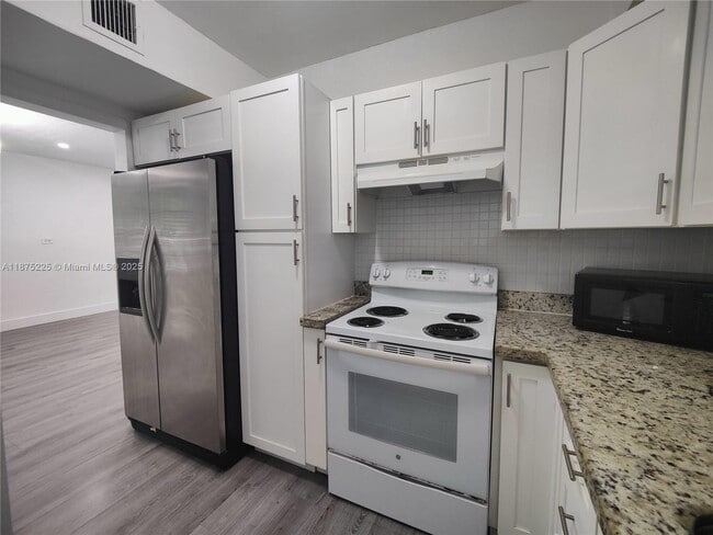 Photo - 2165 Bay Dr Unit 18