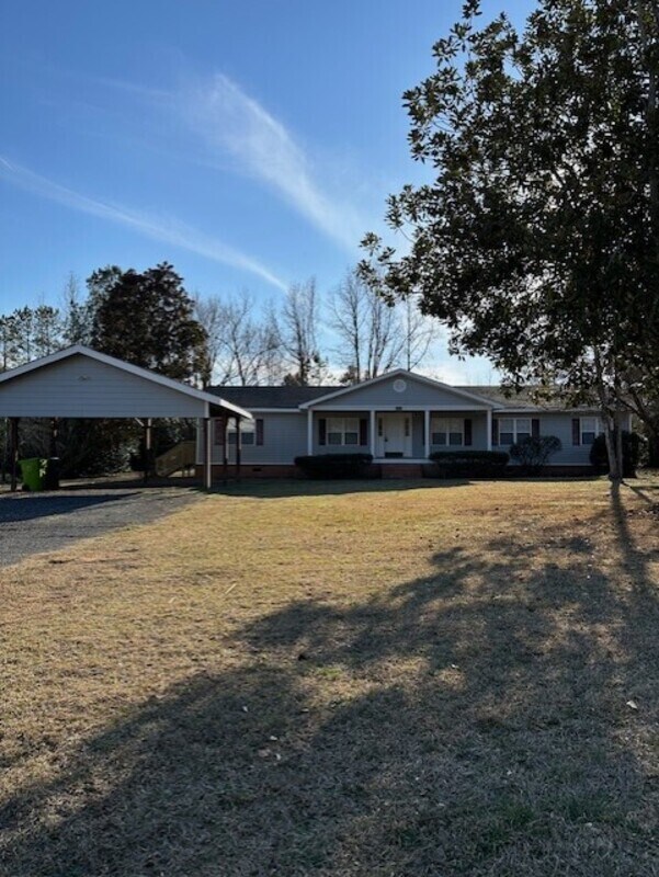1209 Lawhorn Rd