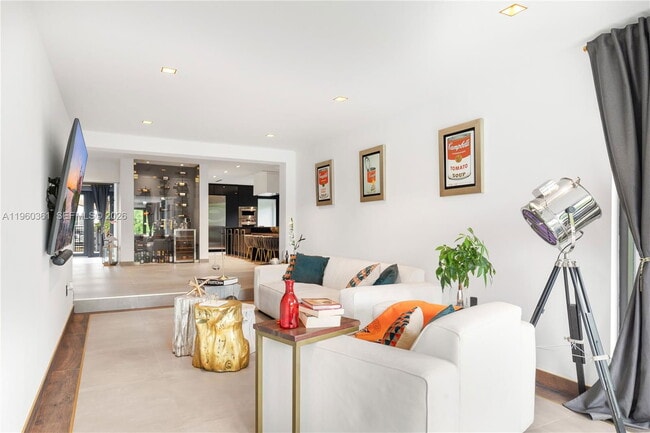 Photo - 63 SW 31st Rd