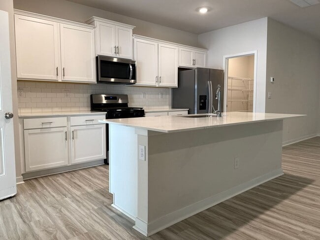 Photo - BRAND NEW TOWNHOME w/ Garage Parking ***RENT SPECIAL: $0 FIRST MONTH'S RENT***