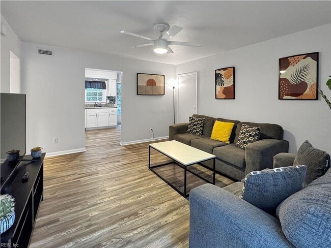 Photo - FOR RENT - BEACH LIVING!