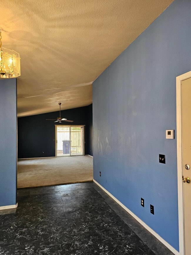 Photo - 821 S Cancun Dr