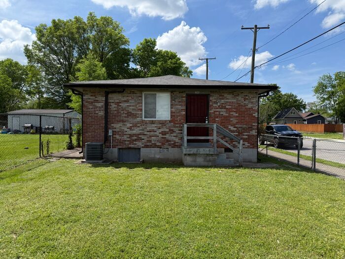 2 Bedroom Apartment Near Downtown - 2 Bedroom Apartment Near Downtown