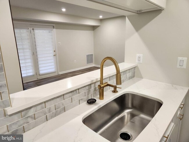 Photo - 5700 Olde Mill Ct Unidad 145